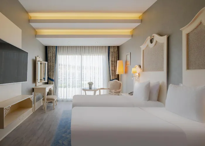 Dolce By Wyndham Cesme Complex 4*