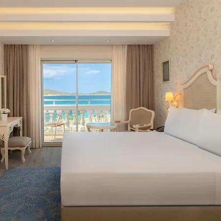 Dolce By Wyndham Cesme 度假村 4*
