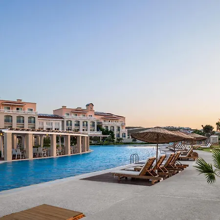 Dolce By Wyndham Cesme 4* Alaçatı