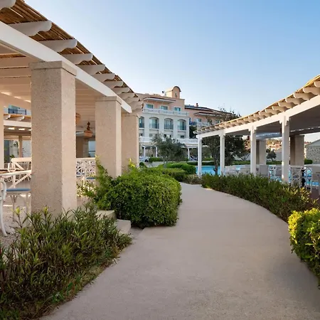 Resort Dolce By Wyndham Cesme 4*