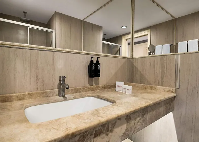 Dolce By Wyndham Cesme 4* Alaçatı