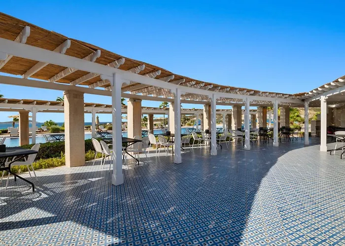 Курортный комплекс Dolce By Wyndham Cesme Алачати